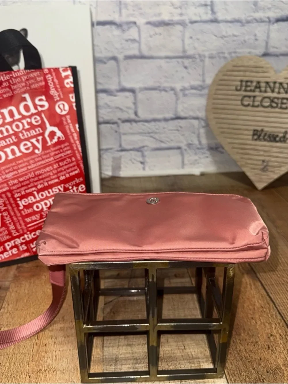 Lululemon Curved Wristlet Brier Rose